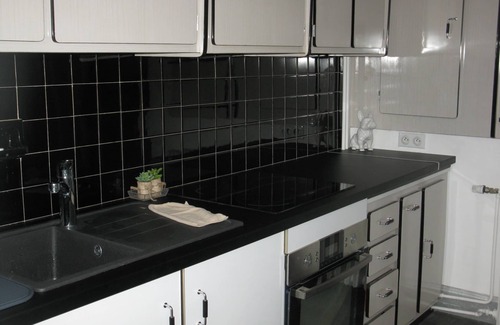 Republique Apartment | GETAWAY - APARTMENT 2 to 4 PERS, 60 m2, FREE WIFI
