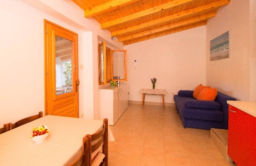 Vela Luka House | Getaway Beach House-One Bedroom Holiday Home with Terrace and Sea View