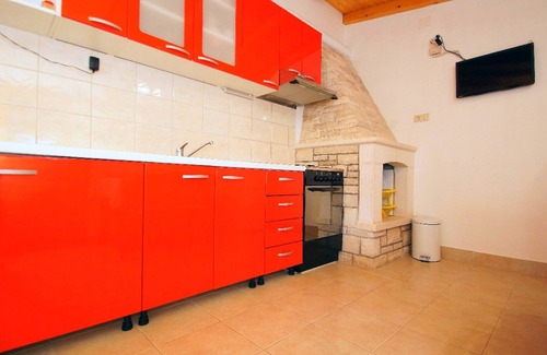 Vela Luka House | Getaway Beach House-One Bedroom Holiday Home with Terrace and Sea View