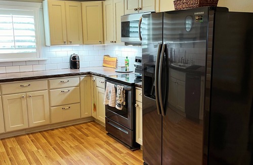Hulbert Cabin | Getaway Cabin: Fort Gibson Lake Retreat with Spacious Patio for Family & Friends