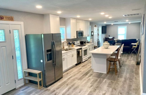 Winter Haven House | Getaway Clubhouse 5 mil Legoland & .5 mil Downtown