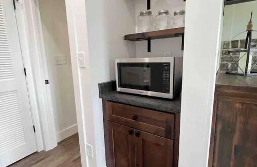 Grainger County Cottage | Getaway for some rest or get out and enjoy some great East Tennessee attractions