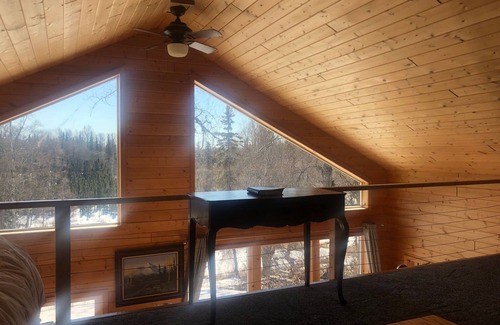 Nikiski House | Getaway Home next to beautiful Capt. Cook Park recreation area!