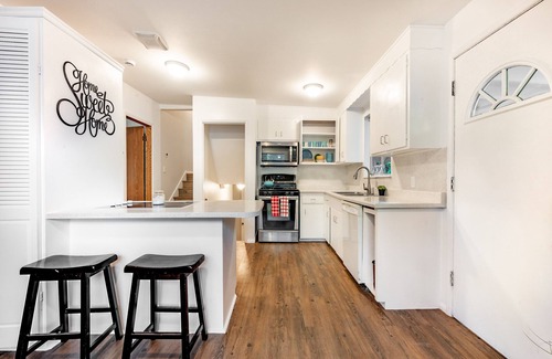 Salt Lake City House | Getaway in Style: Spacious 5-Bedroom VRBO with 2 Bathrooms for Ultimate Comfort!