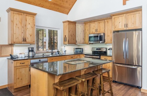Ardenvoir House | Getaway Moose