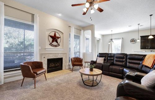 San Antonio House | Getaway Nr Sea World Bbq Ping Pong Air Hockey