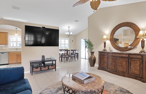 Sebastian Highlands House | 🍹🌞 Getaway Paradise! Heated Pool, TV Patio, Fenced, Wifi, Near Beaches!