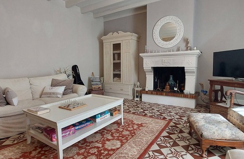 Saint-Valerien House | Getaway rural holiday home for rent!