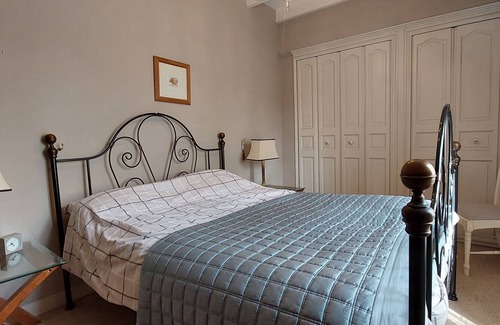Saint-Valerien House | Getaway rural holiday home for rent!