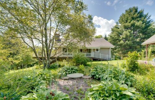 Glenville House | Getaway with Guest House - 6 Mi to Lake Glenville!