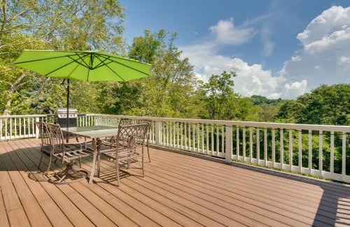 Glenville House | Getaway with Guest House - 6 Mi to Lake Glenville!
