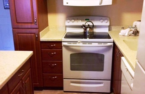 Las Vegas Strip Condo | GetAways at Jockey Club