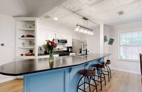 Blinn College-Bryan Campus Apartment | Gettysburg Getaway ~ Aggieland Vacation Rentals