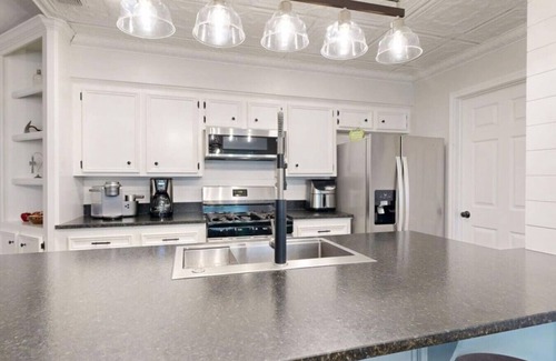Blinn College-Bryan Campus Apartment | Gettysburg Getaway ~ Aggieland Vacation Rentals