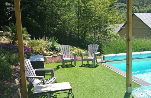 Saint-Just-sur-Viaur House | Gezellige Rustig Gelegen Familiewoning met Prachtig Zicht op de Segala-heuvels