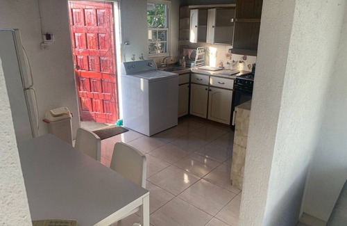 Wildey Apartment | GF apartment -Your ideal base for exploring Barbados- Pine Breeze Apartments.