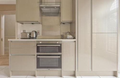 Bath Apartment | GFF Elegant & Central & Spacious 2 Bed Home with Garden