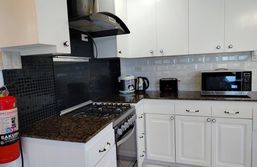 Mambajao House | GH-Spacious 6-bedroomsn-12PAX360Views,peaceful nAcross White Is.&near by airport