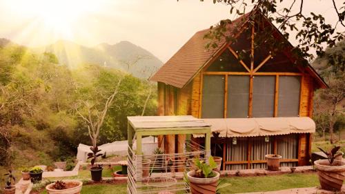 Kalka House | Gharonda Cottages by AAYAMs