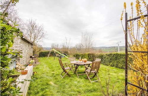 Pont-d'Ouilly House | GHK vacation homes -Garden-Wi-fi parking