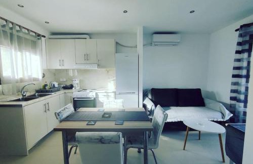 Patitiri Apartment | Gianni's house
