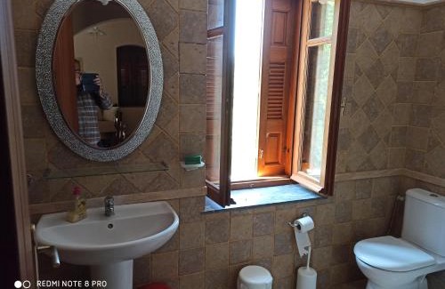 Panormos Apartment | Giannis Gerakios apartments by climbing house