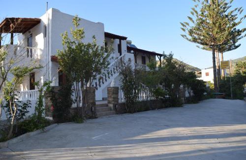 Pisses Apartment | Giannis