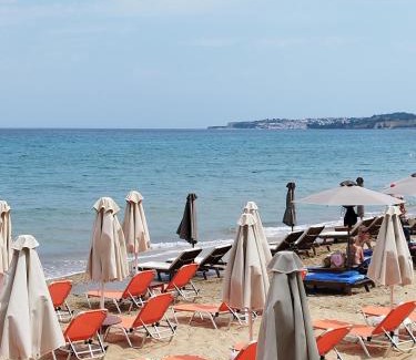 Kompi House | Giannis House 2 minutes walk to the beach Peroulia