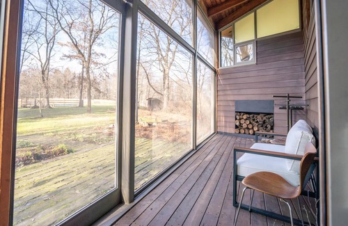 New Paltz House | Giant, Cozy Getaway in the Country