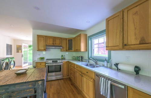 Hillsdale House | Giant Historic 1850s Berkshires Retreat "Bell House" @ Hillsdale, NY Town Center