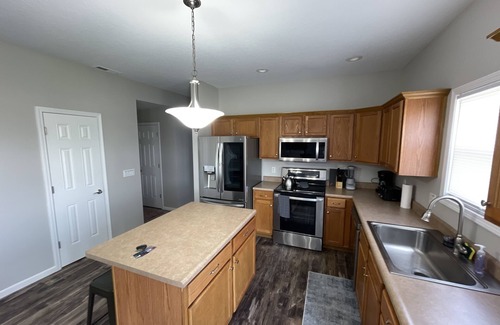 Laotto House | Giant Jacobus! 5 Bedroom Mini Mansion! Sleeps 14+