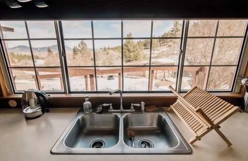 Helena West Side House | Giant View Homennn