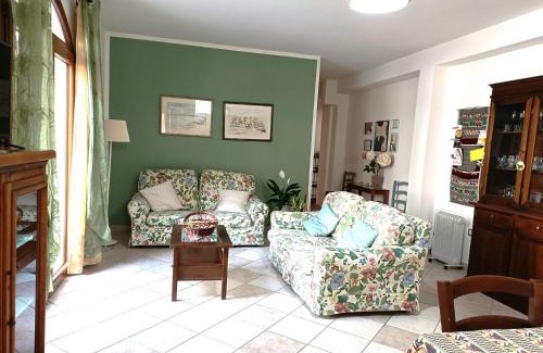 Villacidro Apartment | Giarranas House - Apartment with coutyard
