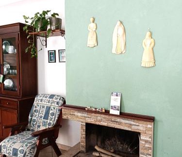 Villacidro Apartment | Giarranas House - Apartment with coutyard