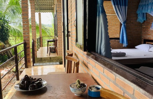 Quan Tom House | Gibbon Singing Homestay