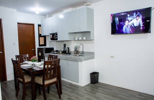 Imus Apartment | Gibbz Apartelle (Unit 204)
