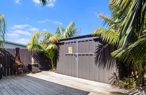 Waihi Beach House | GIBSONS GARAGE - WAIHI BEACH HOLIDAY HOME in Waihi Beach