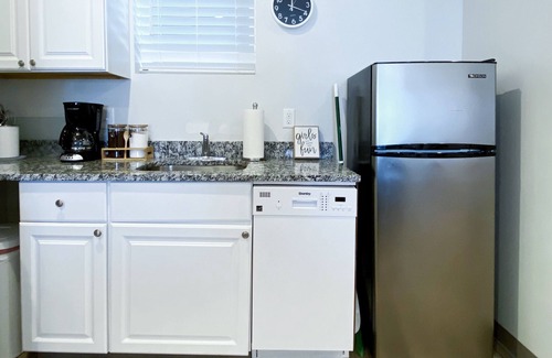 Five Points Condo | Giddy Up in East Suites! 4 bd/2 ba! Walk everywhere in East Nash!