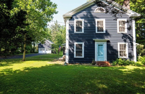 Lakewood House | Gifford House: 4BR, Secluded Lake House on 1.5 Acres with Private Dock