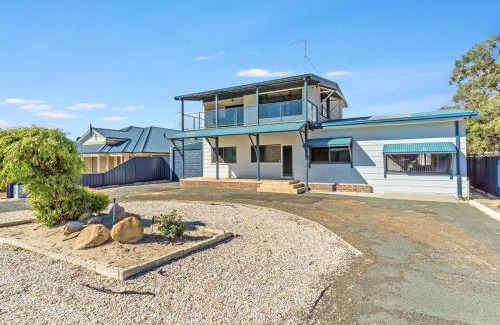Silver Sands House | Giggles Beach House in Silver Sands