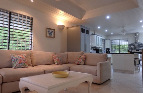 Sandy Lane Villa | Giggles - Beautiful Bajan Villa with Private Pool