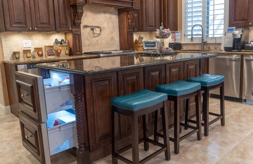 Gilbert House | ✨GILBERT GETAWAY✨Special fall rates! Beautiful home with lots of amenities!