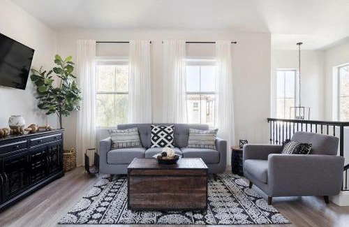 Gilbert House | Gilbert Laurel