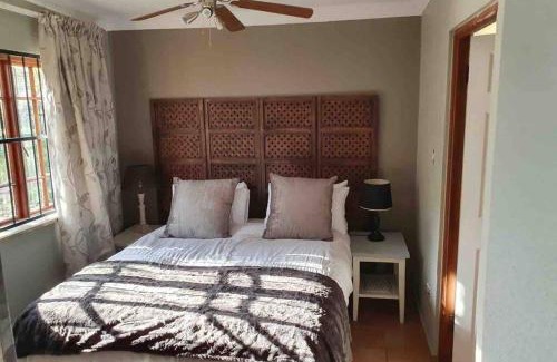 Benoni Apartment | GILLFORD GALLERY ACCOMMODATION