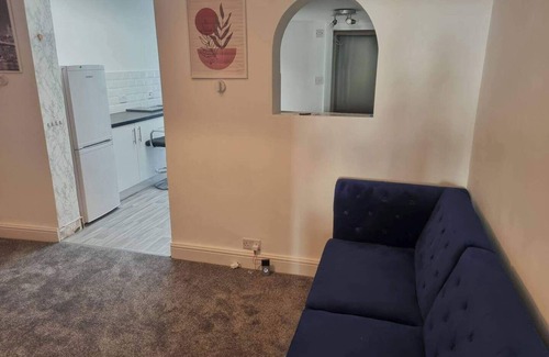 Gillingham House | Gillingham 4-Bed Stay - Wifi, Parking, Ldn Access