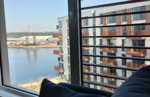 Gillingham Apartment | Gillingham's Best.Great Discount 4 long Term Stay.River View.Netflix & Parking.