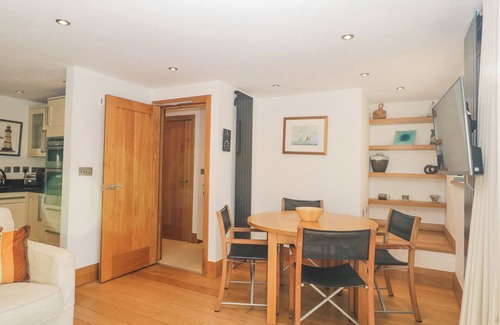 Noss Mayo Cottage | GILLYWEED, family friendly, with a garden in Noss Mayo