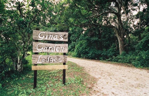 Aitutaki Cabin | Ginas Garden Lodges, Aitutaki - 4 self contained lodges in a beautiful garden