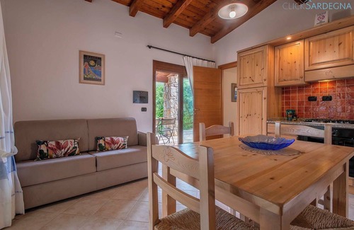 Santa Maria La Palma Cottage | Ginestre Cottage with pool in the Nature Park of Porto Conte