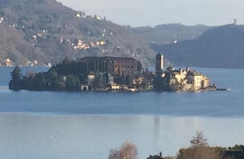 Madonna del Sasso Apartment | Ginetta